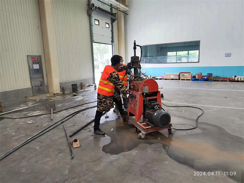 吉林厂房地面下沉塌陷注浆加固施工